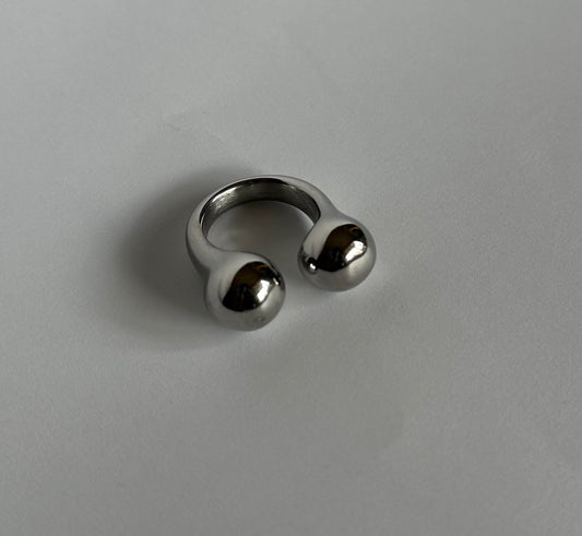 KM Balloon Ring Silver